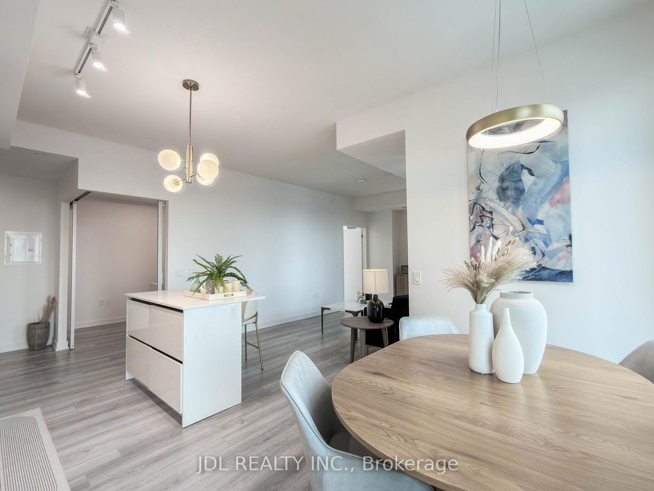 238 Simcoe Street - Photo 11