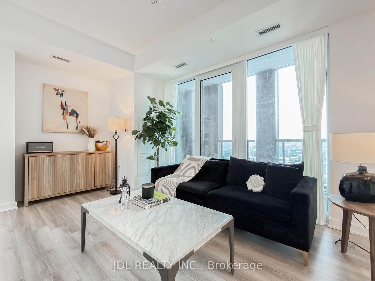 238 Simcoe Street - Photo 12