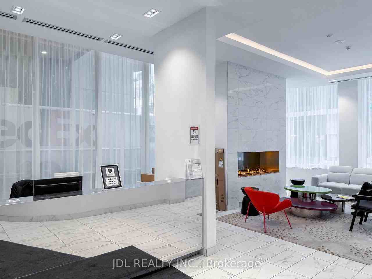 238 Simcoe Street - Photo 21