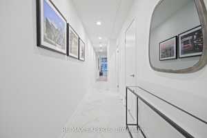 featured image of 208 Queens Quay West #2011