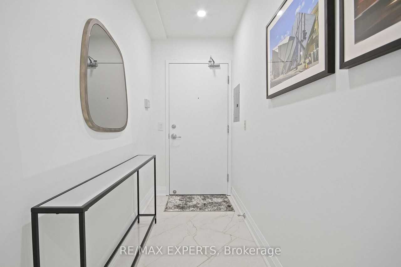 208 Queens Quay West - Photo 2