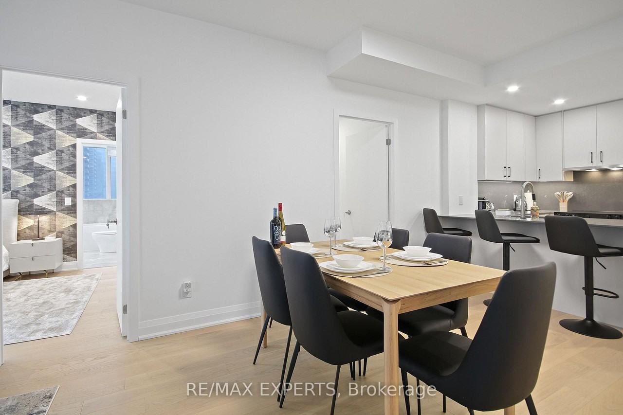 208 Queens Quay West - Photo 10