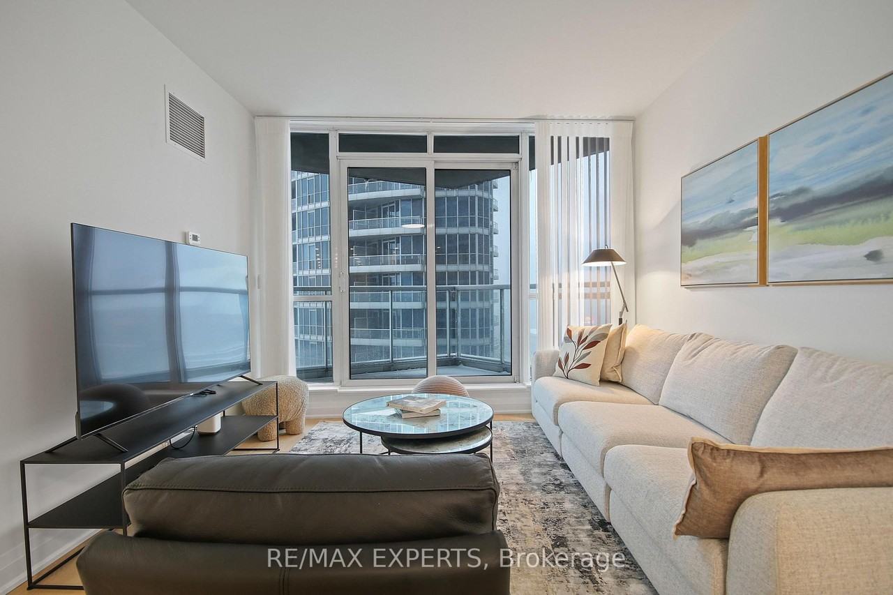 208 Queens Quay West - Photo 13