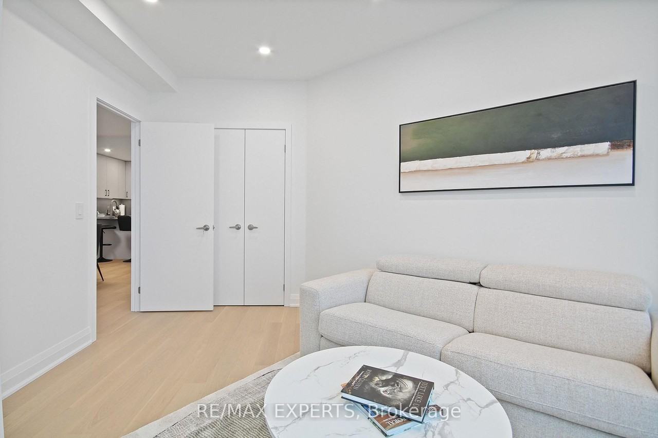 208 Queens Quay West - Photo 22