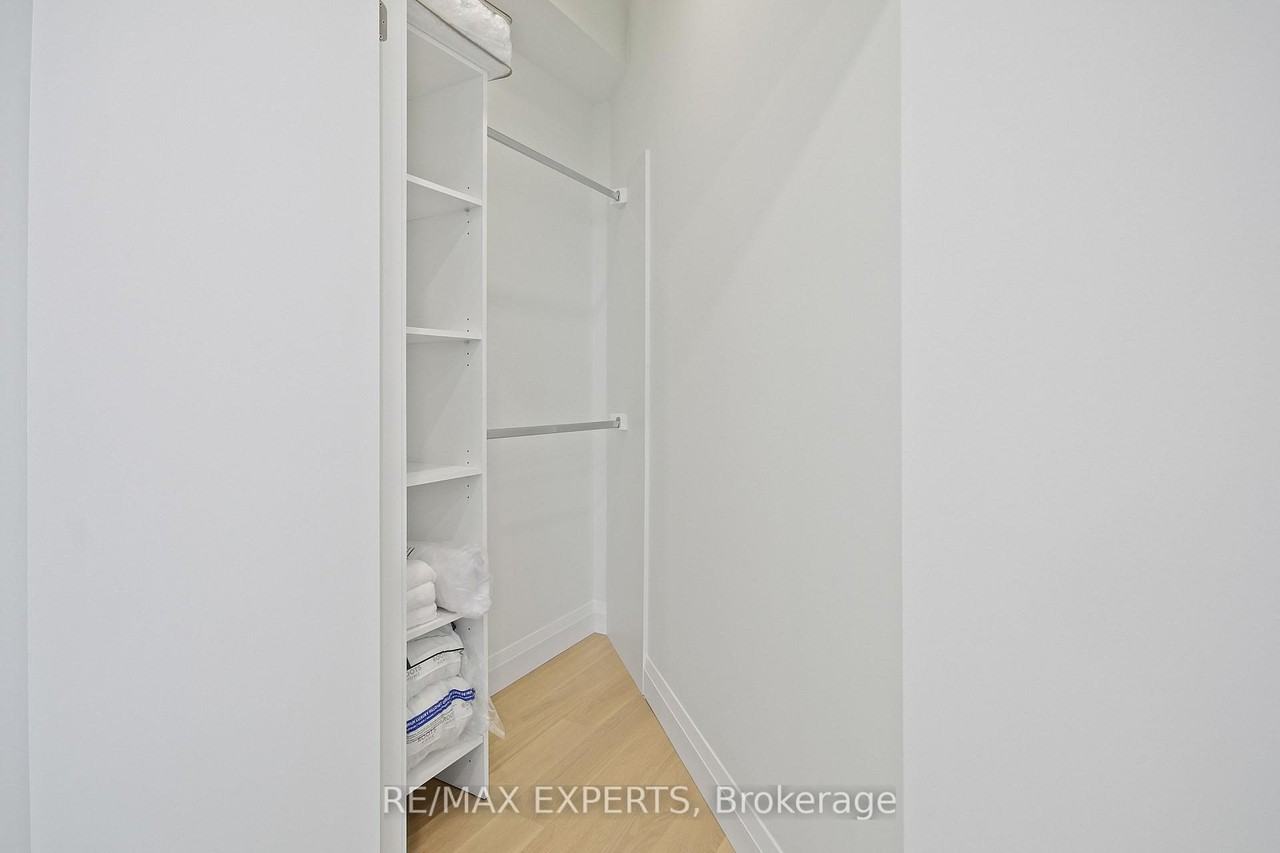 208 Queens Quay West - Photo 27