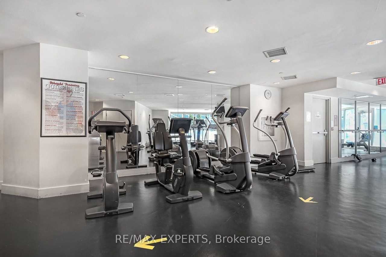 208 Queens Quay West - Photo 33