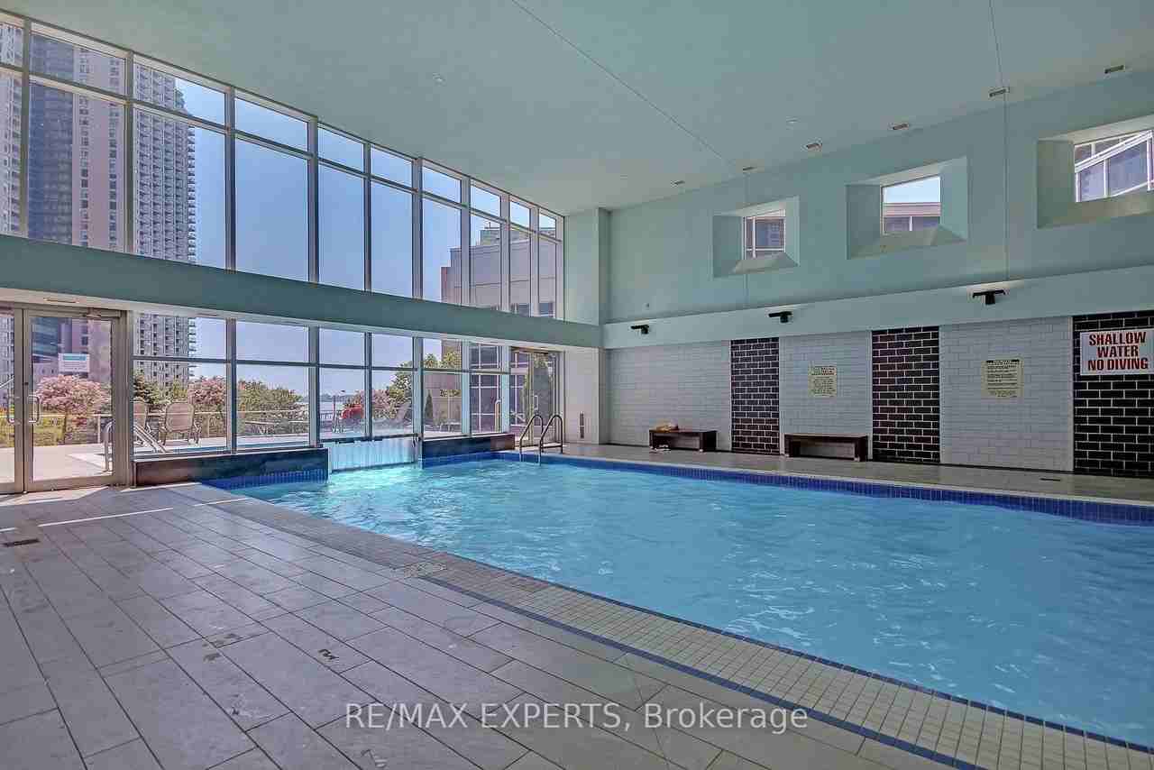 208 Queens Quay West - Photo 34