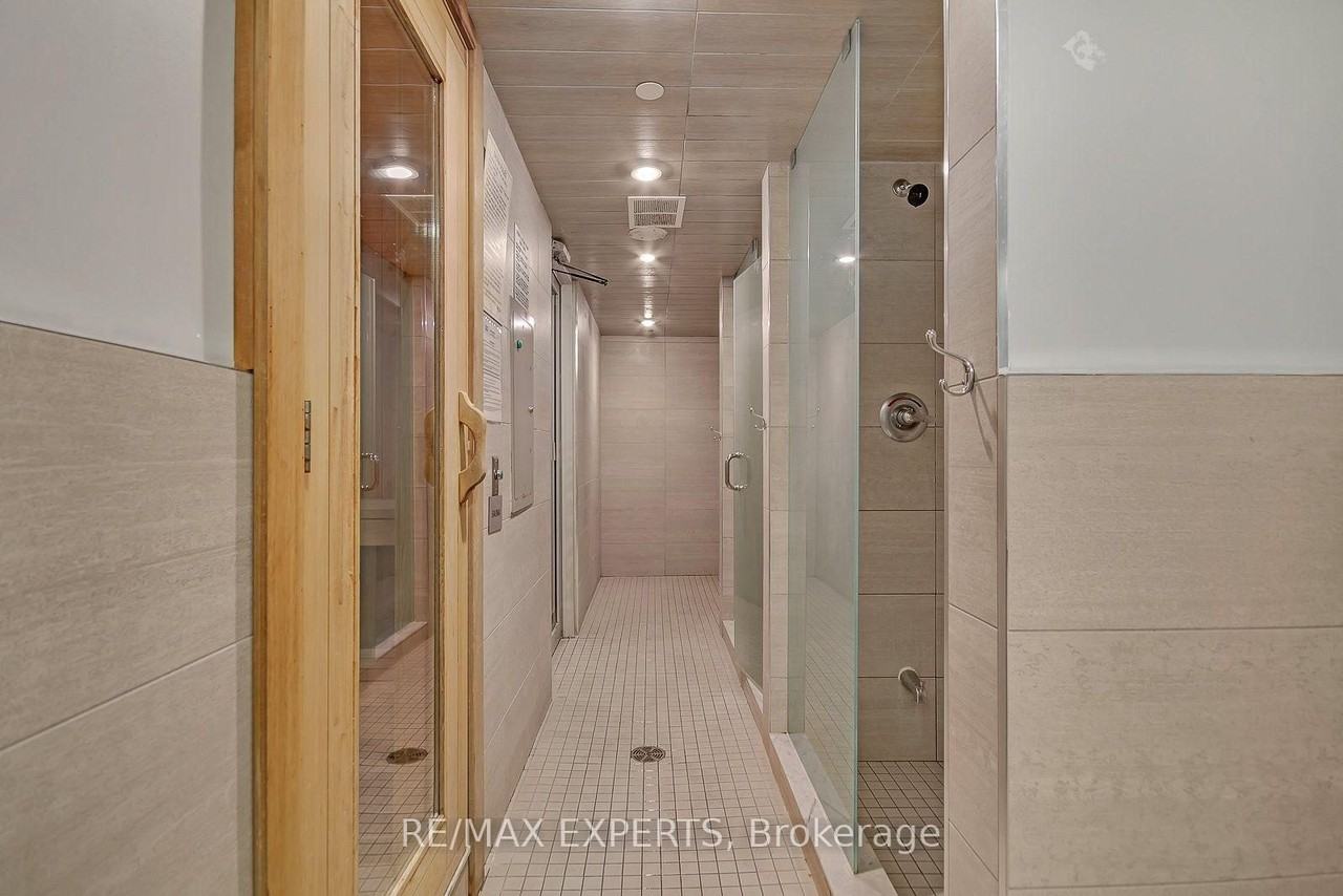 208 Queens Quay West - Photo 37