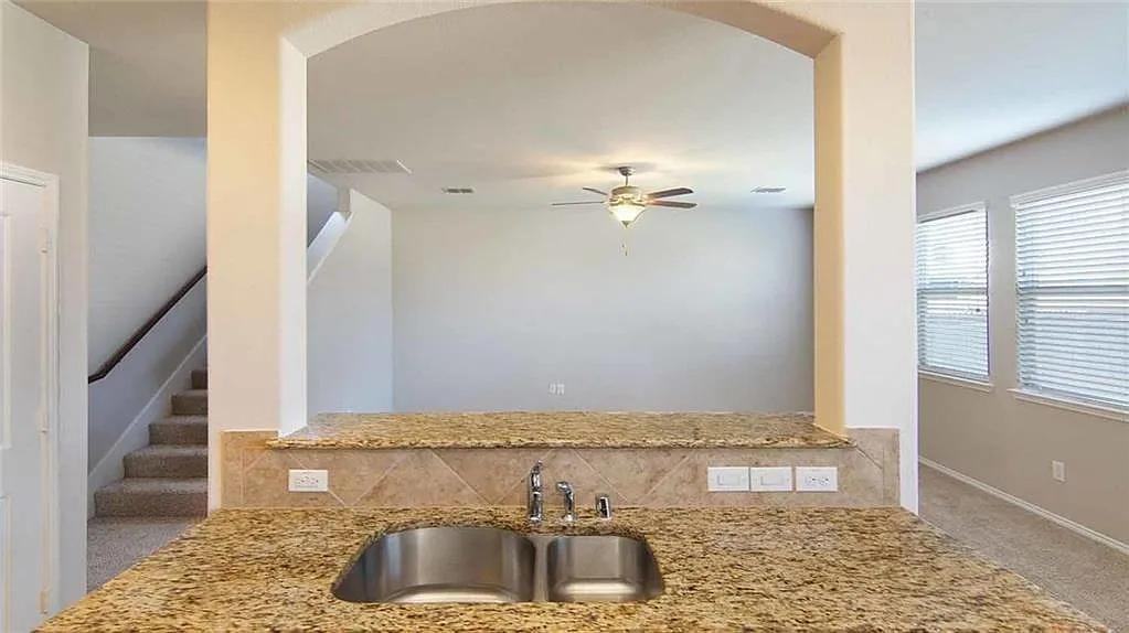 12308 Walden Wood Dr - Photo 3 of 8