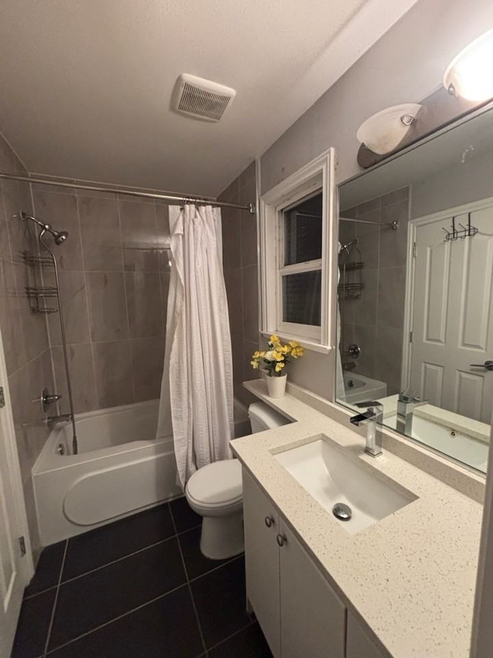 68 A Ave & 126 St - Photo 3 of 14