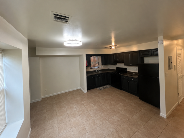372 Grove Street #1 - Photo 4 of 9