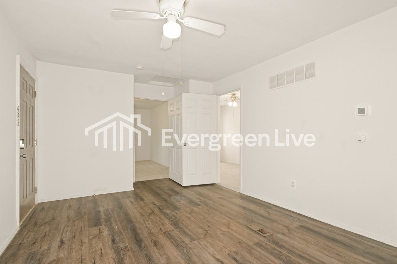 9064 Patrick Dr - Photo 5 of 15
