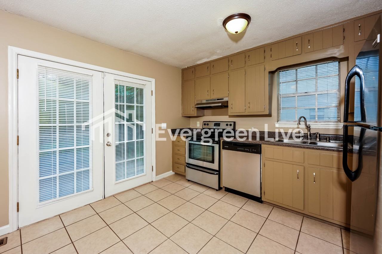 6482 Kimberly Loop - Photo 3 of 15