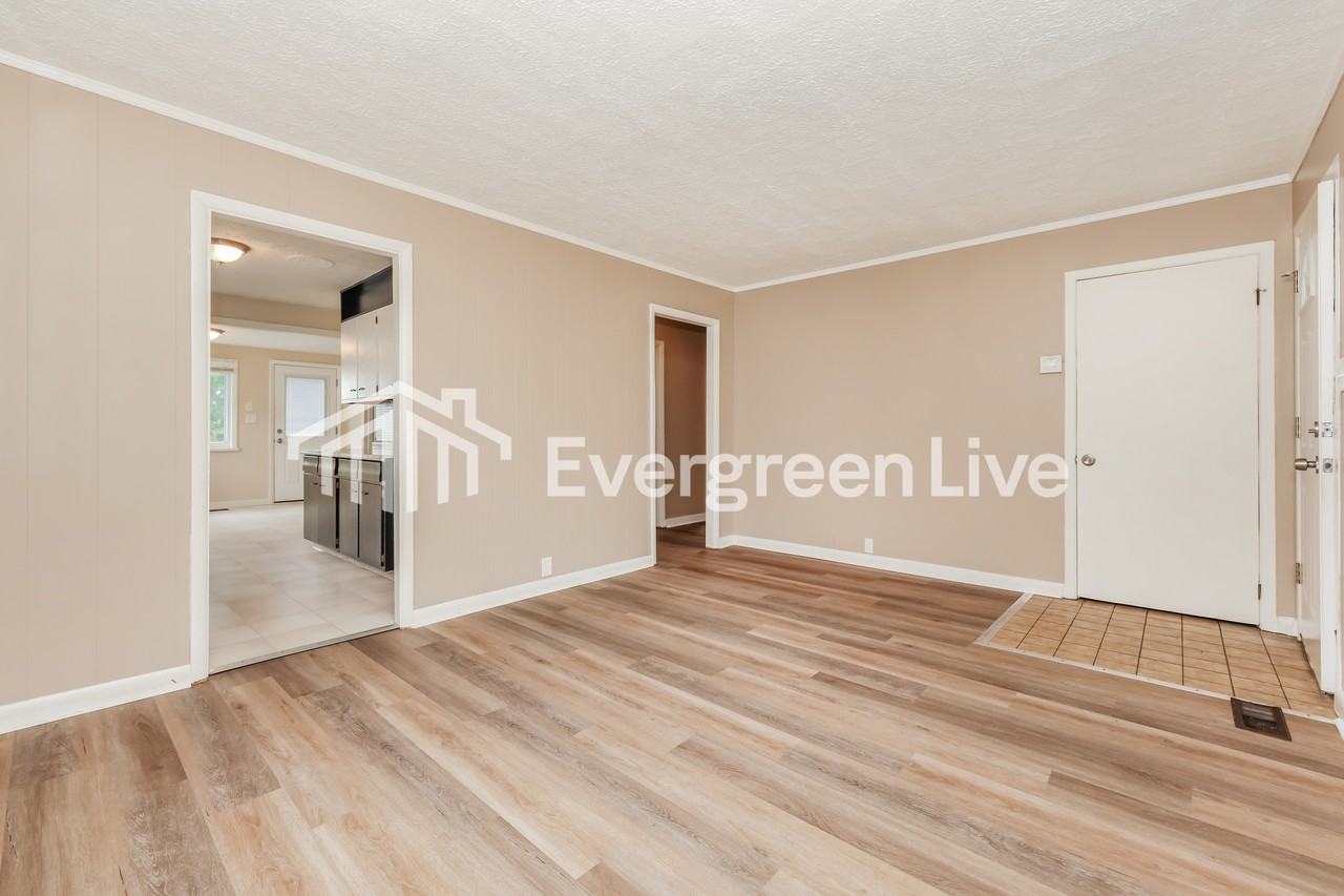 345 Shroyer Rd - Photo 3 of 15