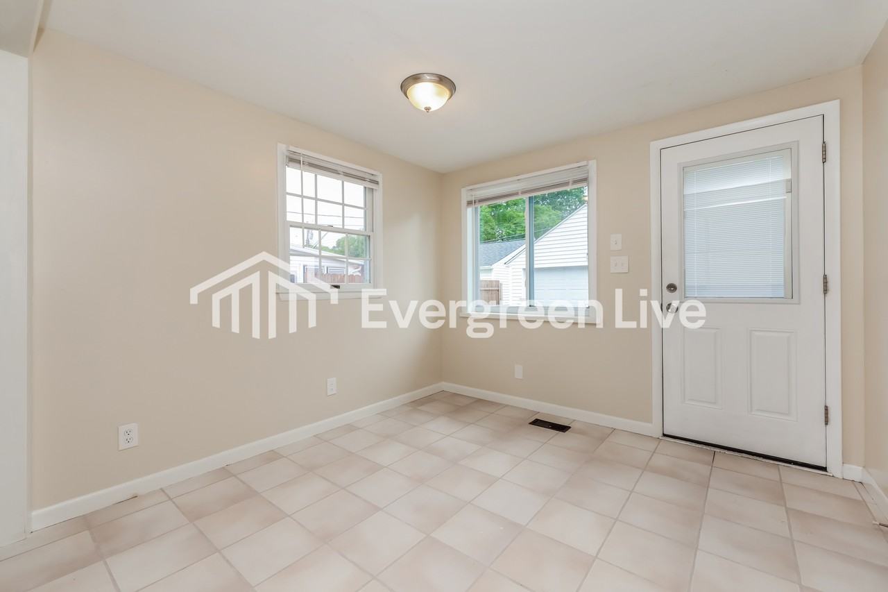345 Shroyer Rd - Photo 6 of 15