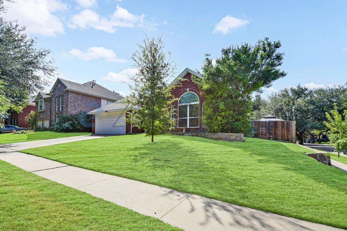 5412 Blue Water Lake Dr - Photo 2 of 35