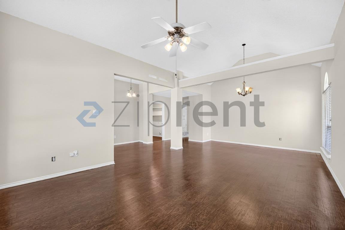 5412 Blue Water Lake Dr - Photo 7 of 35