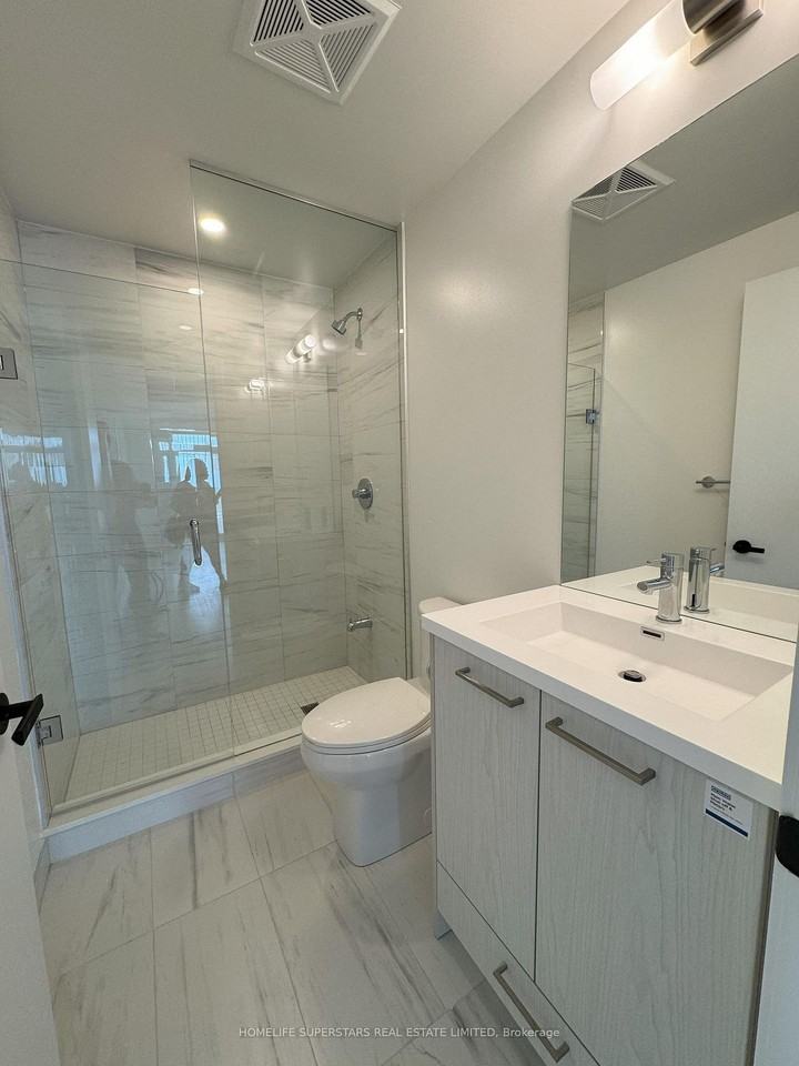 28 Interchange Way - Photo 6