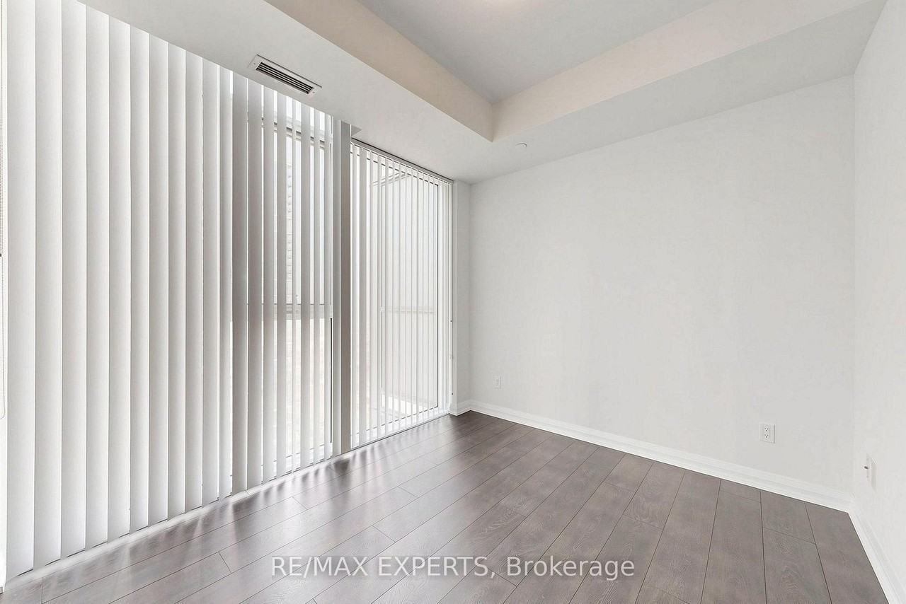 7895 Jane Street - Photo 11