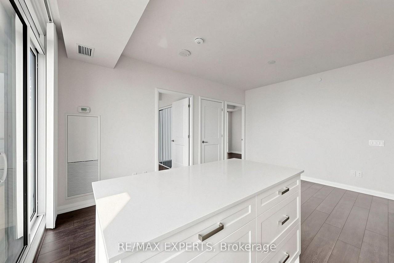 7895 Jane Street - Photo 3