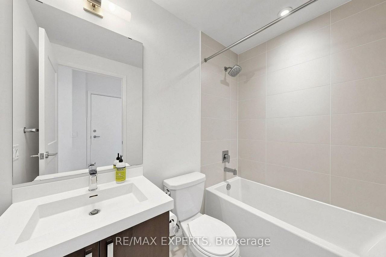7895 Jane Street - Photo 15