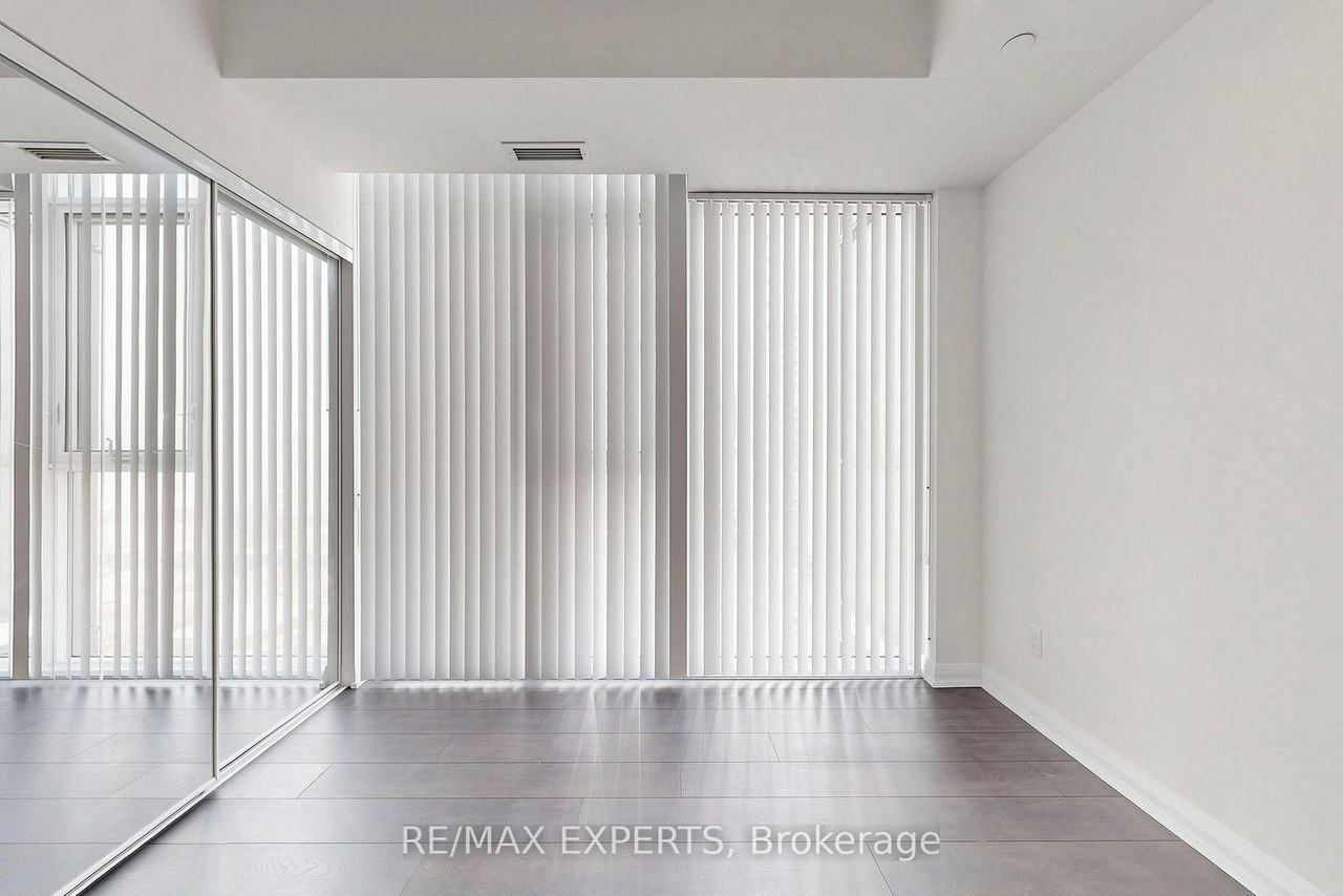7895 Jane Street - Photo 8