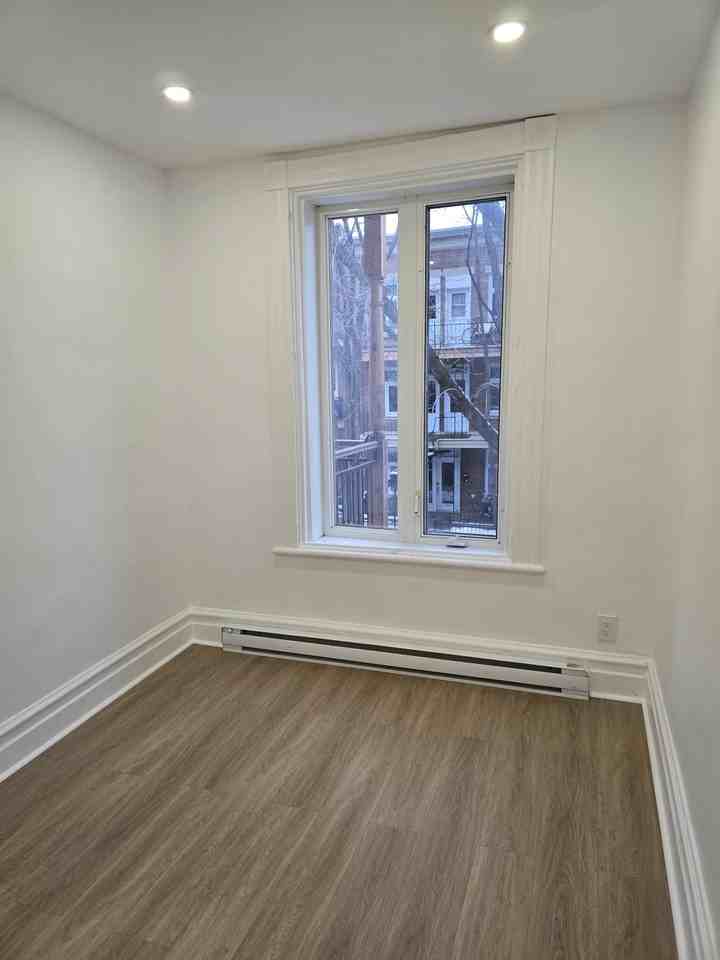 3550 Rue Dorion - Photo 4 of 17