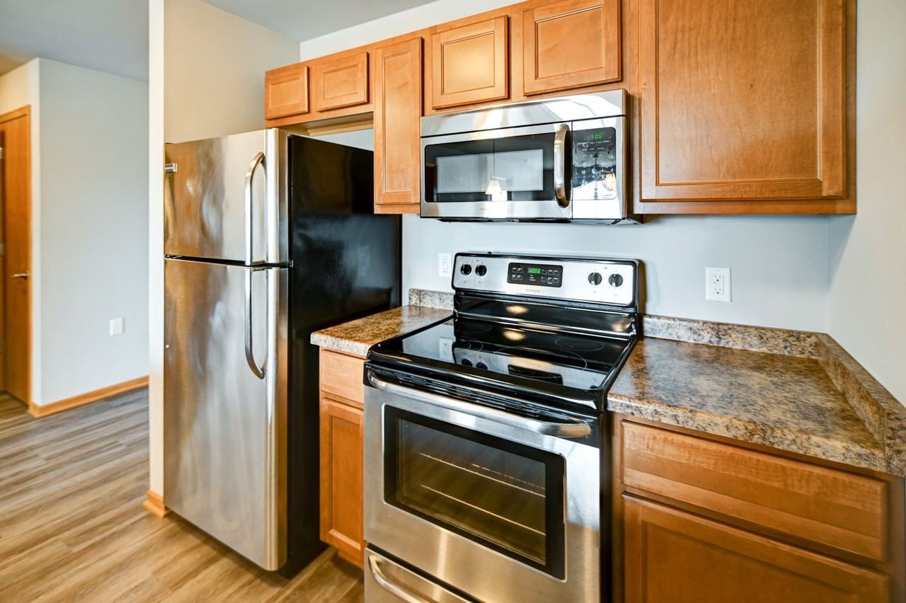 Fairhaven Court Apartments - Photo 6 of 8