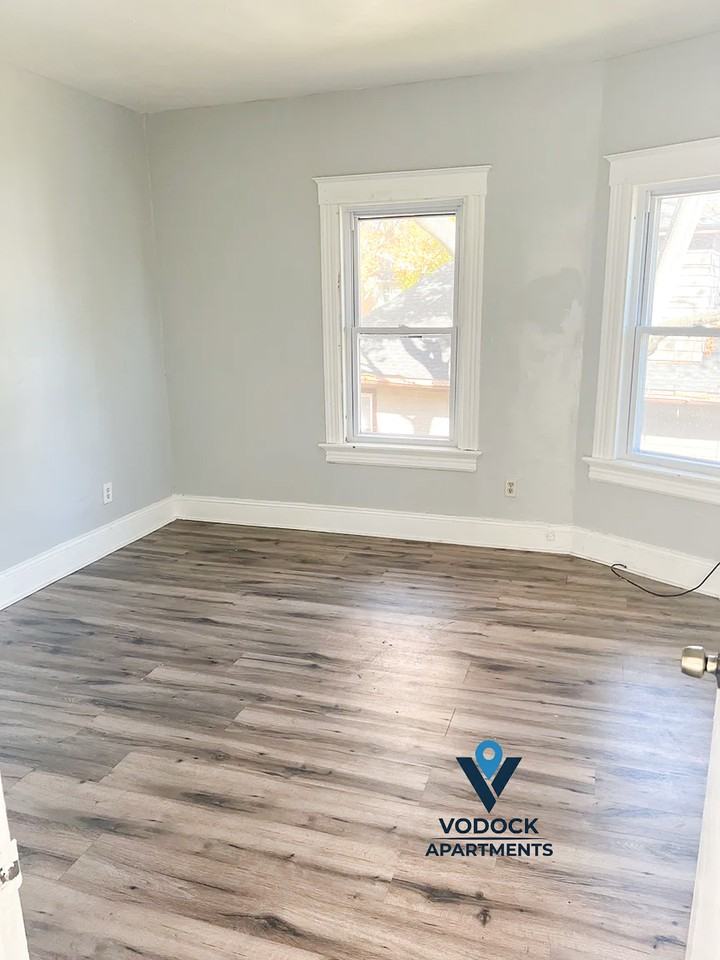 69 Cabot Street #3 - Photo 7 of 12
