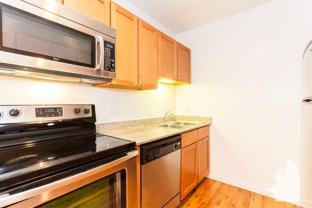 4607 N Sheridan Rd - Photo 1 of 1
