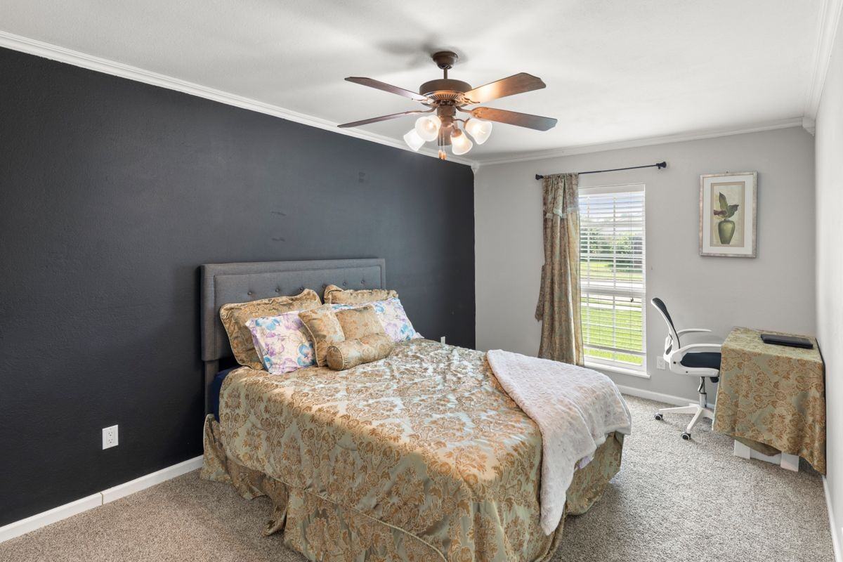 6005 Blair Oaks Dr - Photo 5 of 8