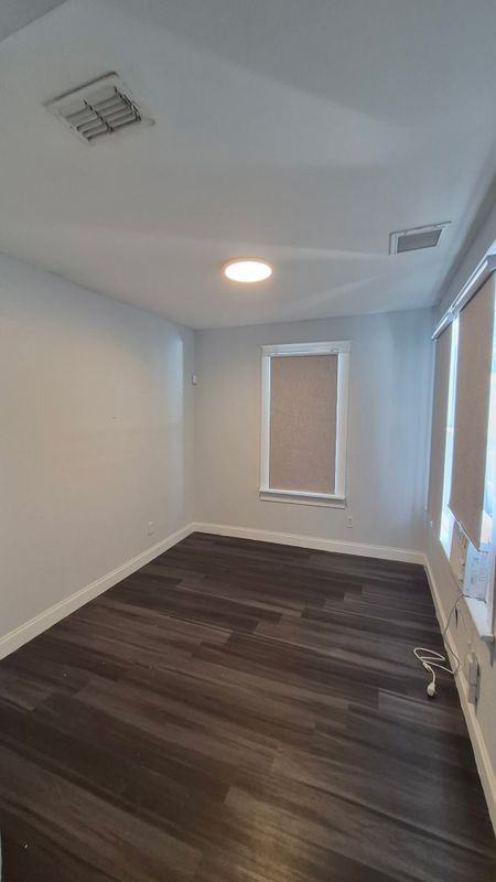 3112 N 16th St - Photo 4 of 10