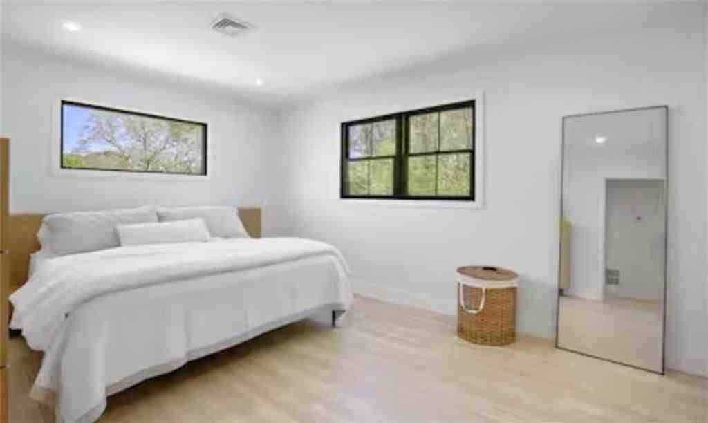 44 Quannacut Rd - Photo 7 of 20