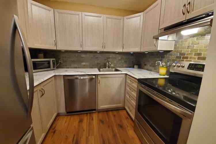 160 Bruyère St - Photo 3 of 15