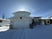 9609 72 Ave - Photo 1 of 1