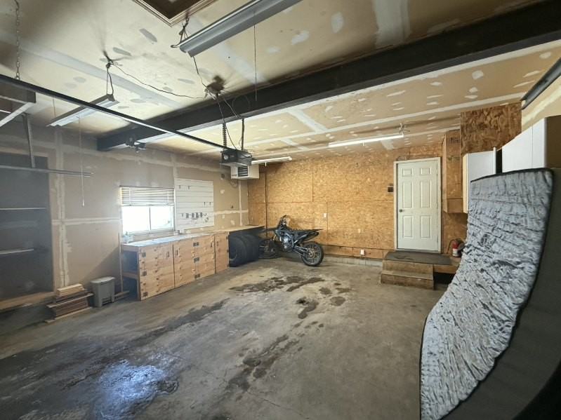 9609 72 Ave - Photo 3 of 18