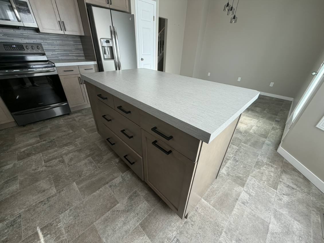 9609 72 Ave - Photo 6 of 18