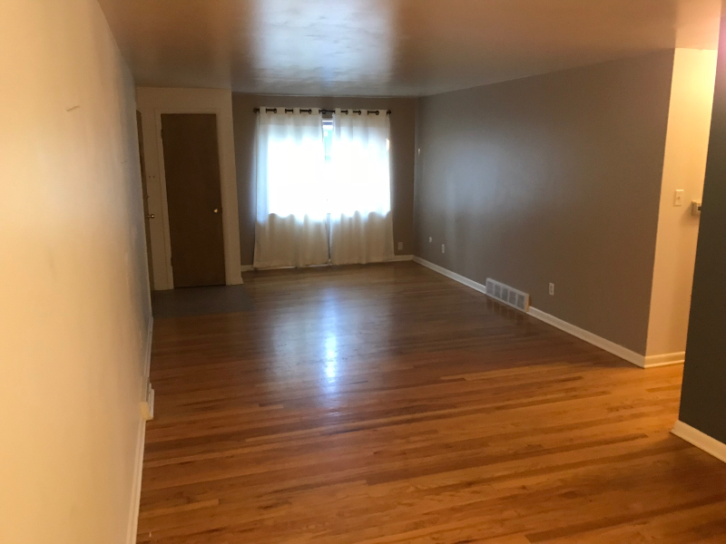 1136 Krameria St - Photo 7 of 12