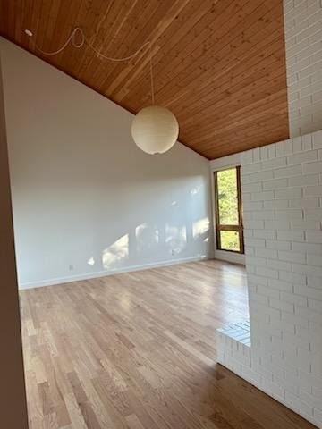 115 Parkview Cir - Photo 2 of 13