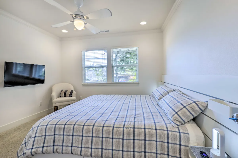 515 House - Photo 7 of 41