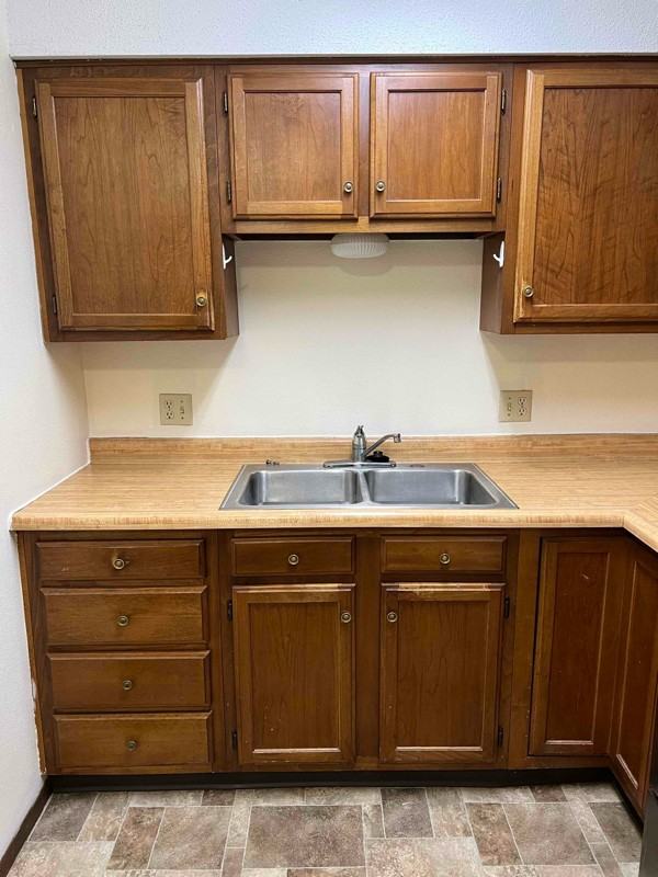 336 W Cedar St #8 - Photo 6 of 14