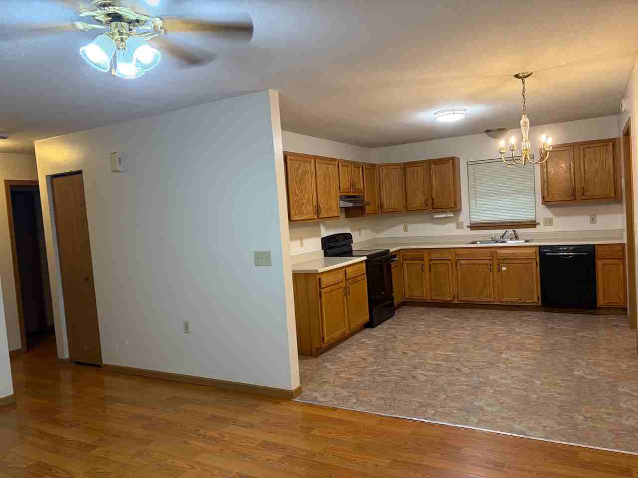 7603 Crooks Rd Sw - Photo 3 of 10