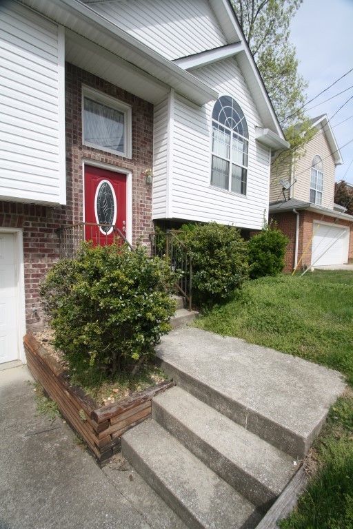 1308 Brendale Ct - Photo 3 of 23