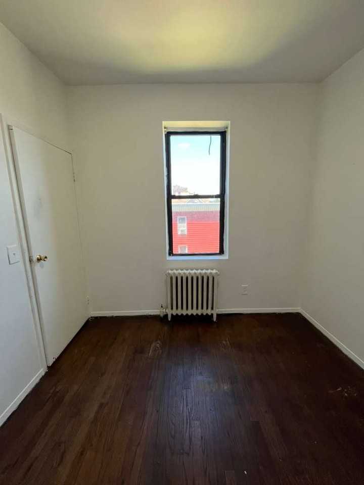33 Storms Ave #3C - Photo 6 of 12