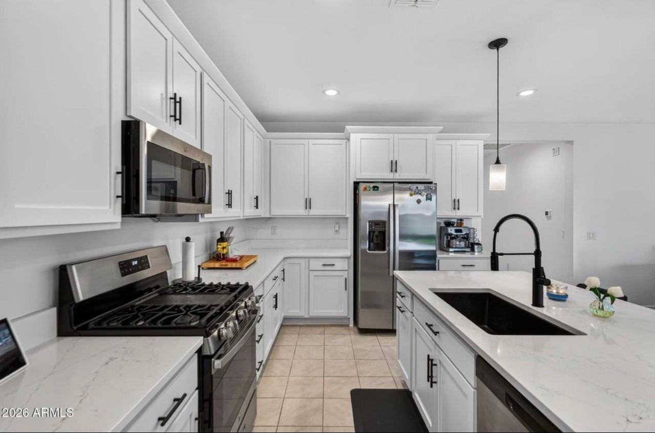 19580 W Edgemont Ave - Photo 6 of 20