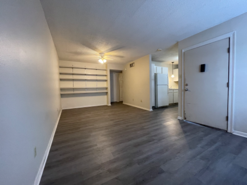 110 Cherry St - Photo 4 of 13