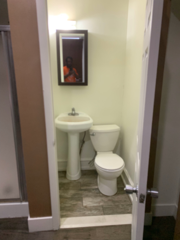 1731 W Diamond St #4 - Photo 3 of 5
