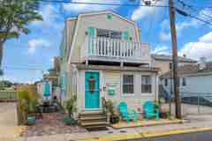 227 Bay Ter - Photo 1 of 1