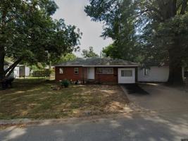 featured image of 512 Middle St