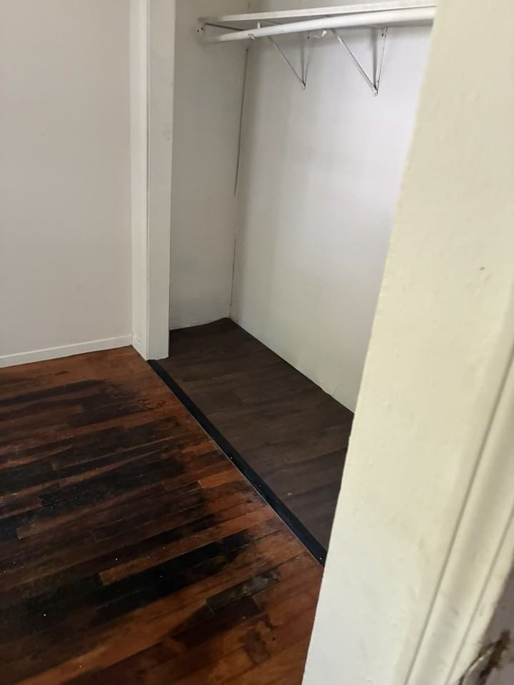 512 Middle St - Photo 2 of 10